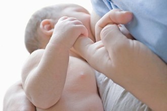 南京漂亮妈妈月子中心，母乳喂养指导：哺乳注意事项了解一下！