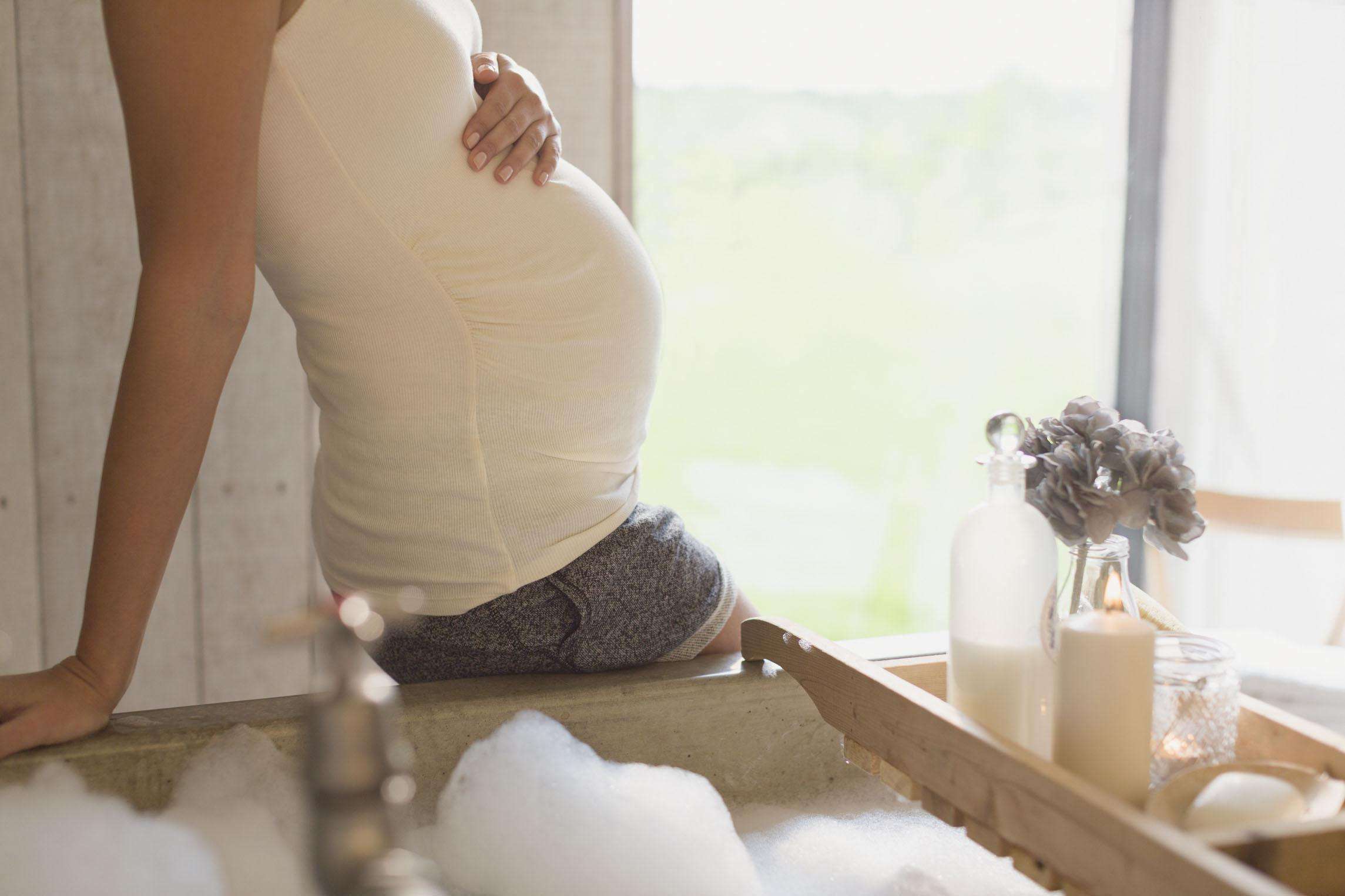 产后乳腺炎折腾多少孕妈妈们，又该如何去预防产后乳腺炎？
