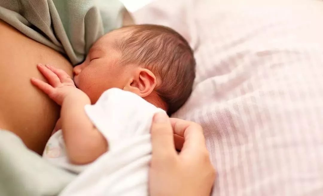 小心生理性涨奶，继发感染乳腺炎！