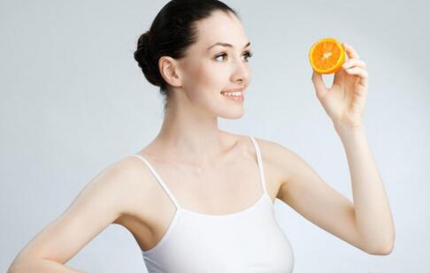 新妈妈自测乳房是否下垂 漂亮妈妈月子中心加盟