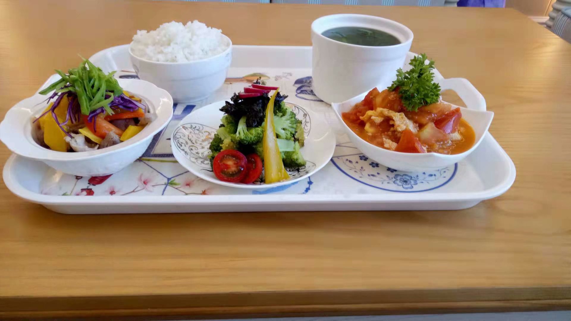 产后头几天要吃什么？漂亮妈妈产后修复加盟中心