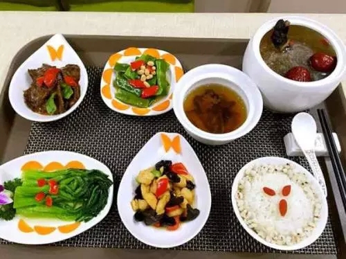 漂亮妈妈月子会所，坐月子可以吃哪些炒菜