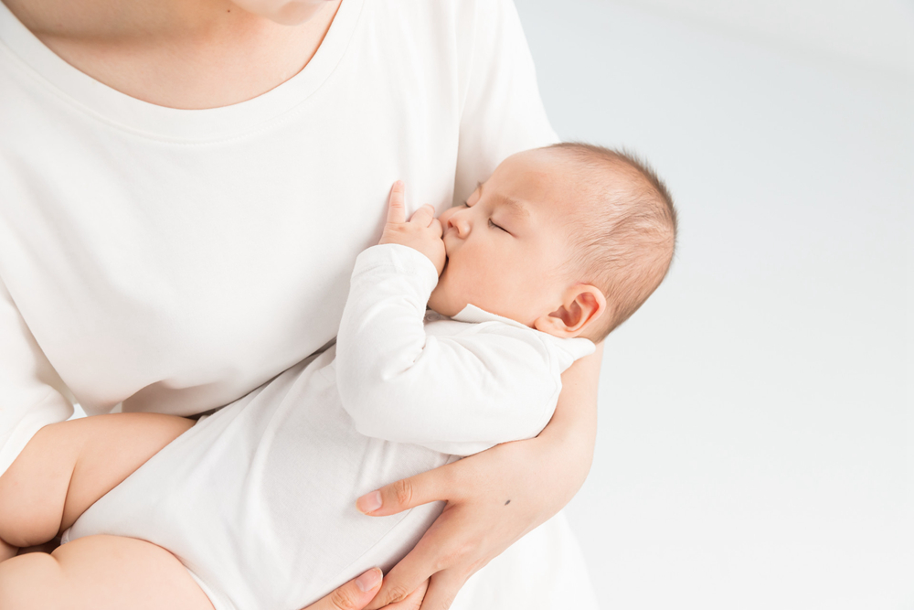 月子会所加盟,母乳和奶粉喂养哪个好?