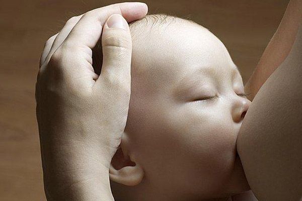 月子会所加盟，乳头皲裂怎么办？