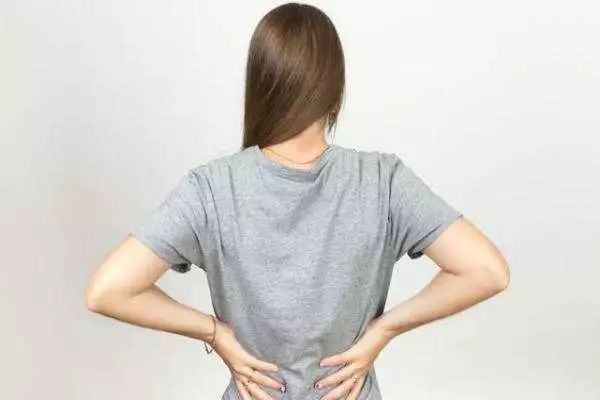 产后丨生完宝宝腰疼的厉害，究竟怎么回事？