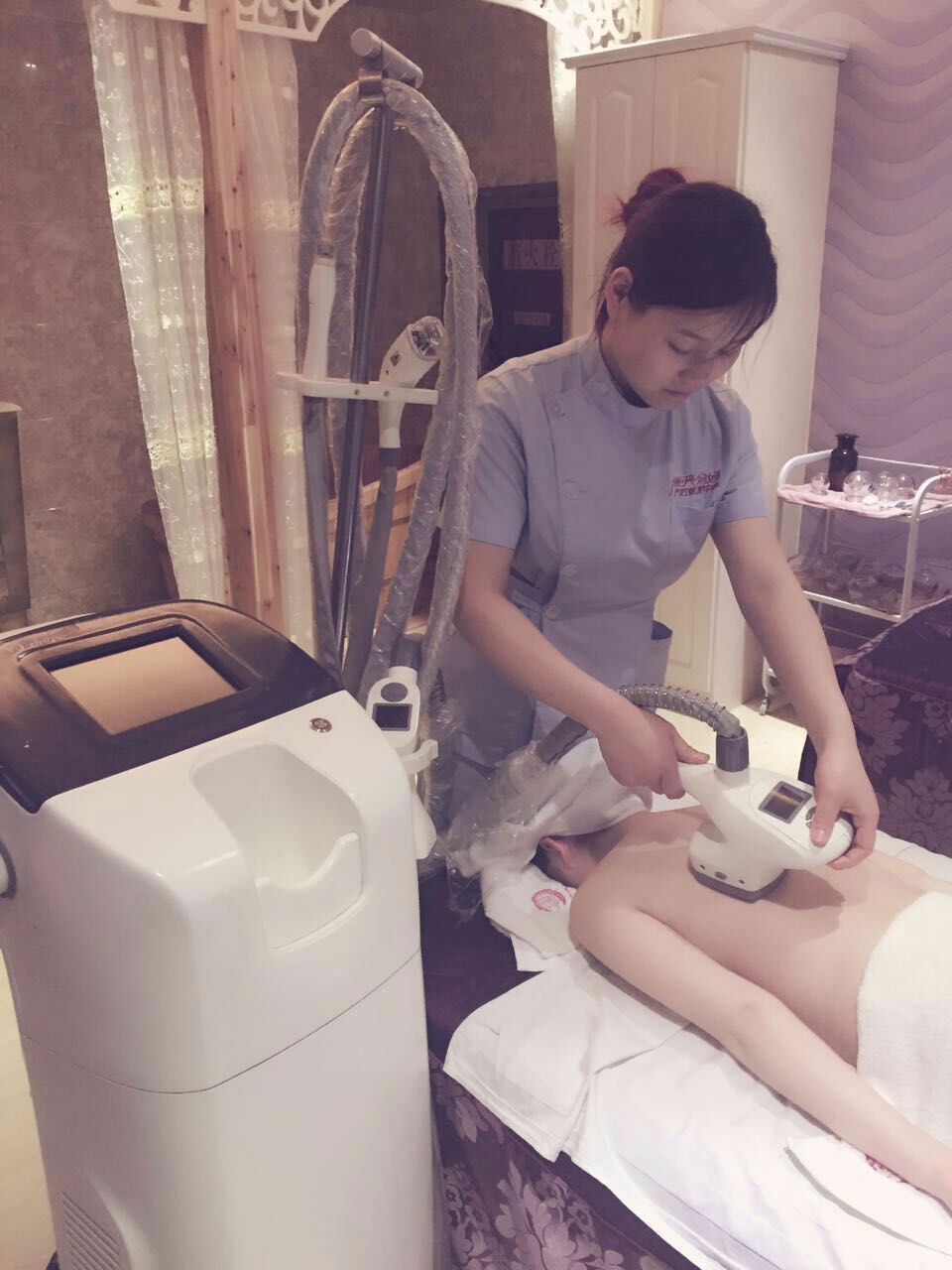 产后胯骨变宽，穿衣服困难，教你如何消除妇女胯