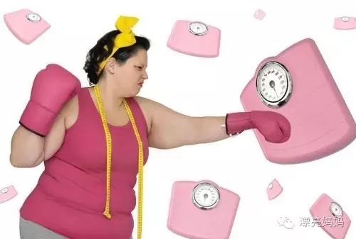 漂亮妈妈产后恢复,教你如何消退产后妊娠纹!